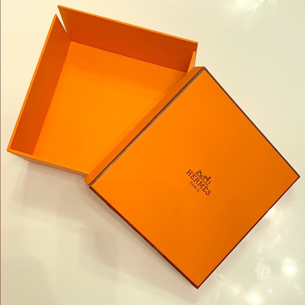 Authentic Hermès box (jewelry)